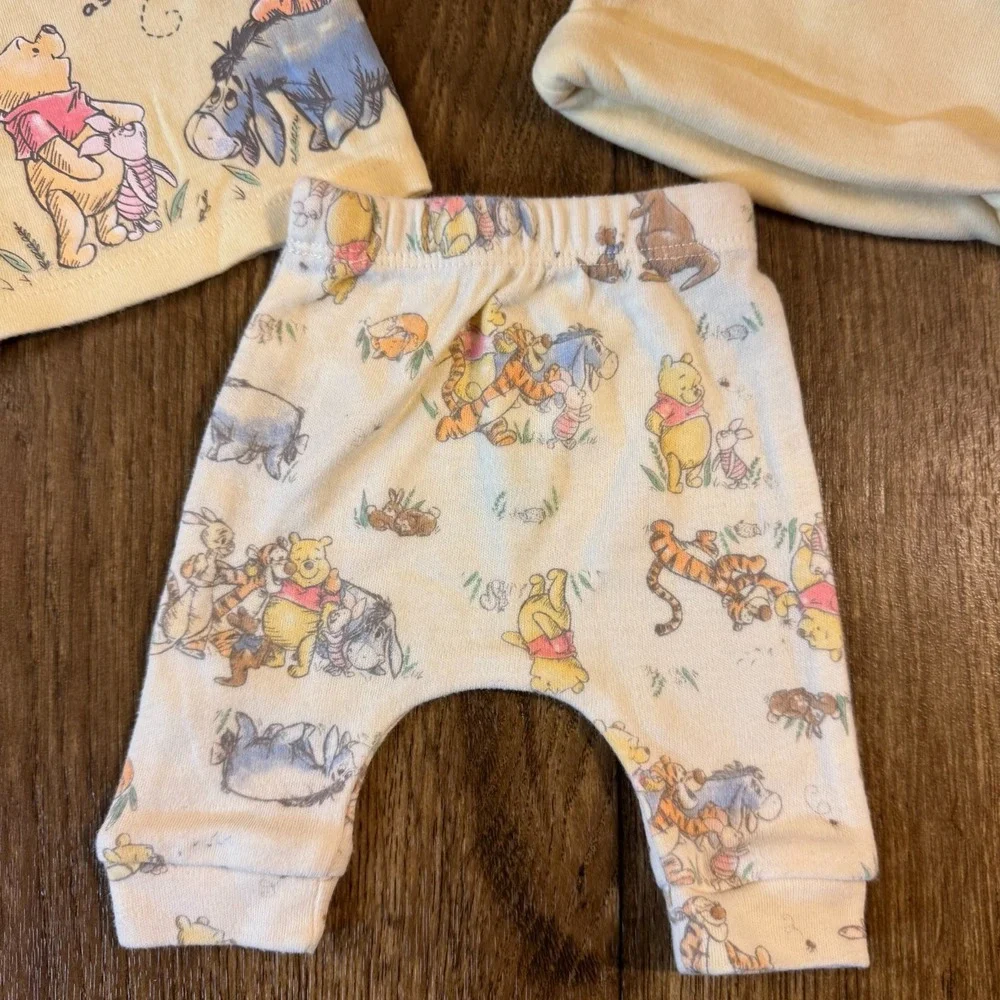 Disney Baby Bundle Preemie Winnie Pooh 2 Piece Outfit Hat Gender Neutral Yellow